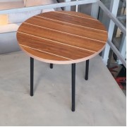 PLY 50 žurnālu galds